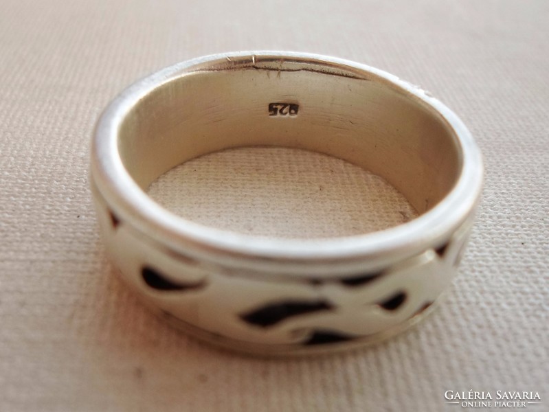 Szép régi vésett ezüst uniszex karikagyűrű
