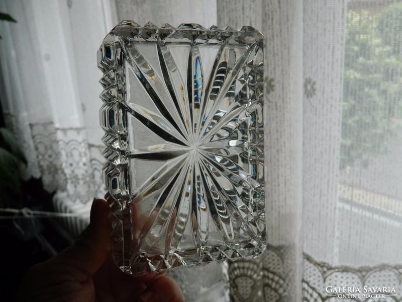 Retro igényes vastag üveg asztalközép kristály ?