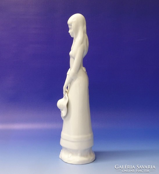 0M633 Nagyméretű kalapos lány porcelán figura 30cm