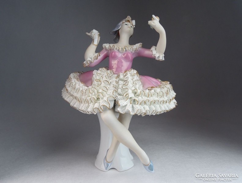 0M639 Jelzett tüll szoknyás porcelán balerina 27cm