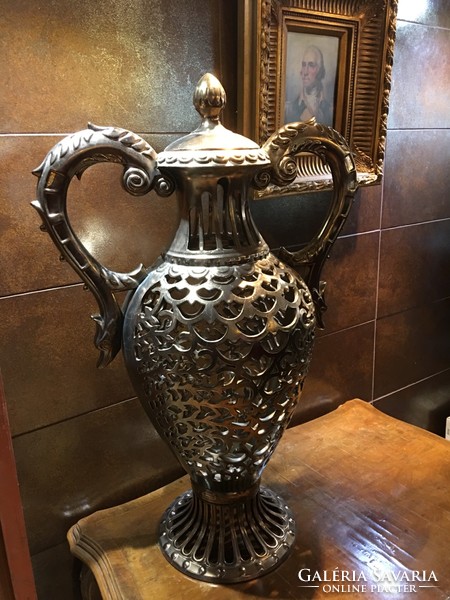 Zsolnay belgrádi váza eladó