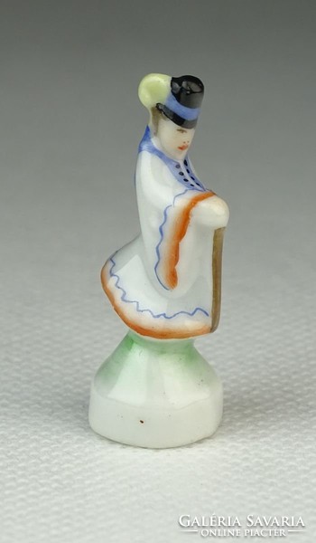 0P289 Antik mini óherendi porcelán juhász figura