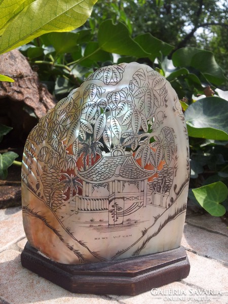Vietnamese shells ornaments
