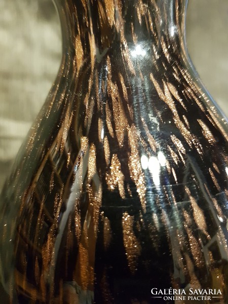 Osztrák kézzel készített irizáló fekete arany különleges üvegváza 20 cm