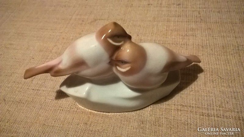 Régi jelzett Zsolnay Sinkó porcelán szerelmes madárkák
