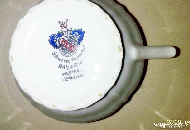 Tejes, tejszínes kis porcelán Bavaria kiöntő, tökéletes állapotban
