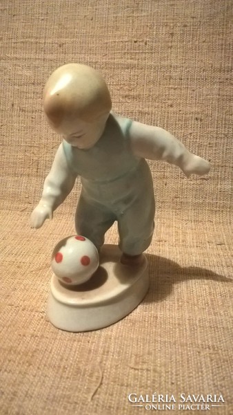 Régi jelzett Zsolnay porcelán labdázó gyerek