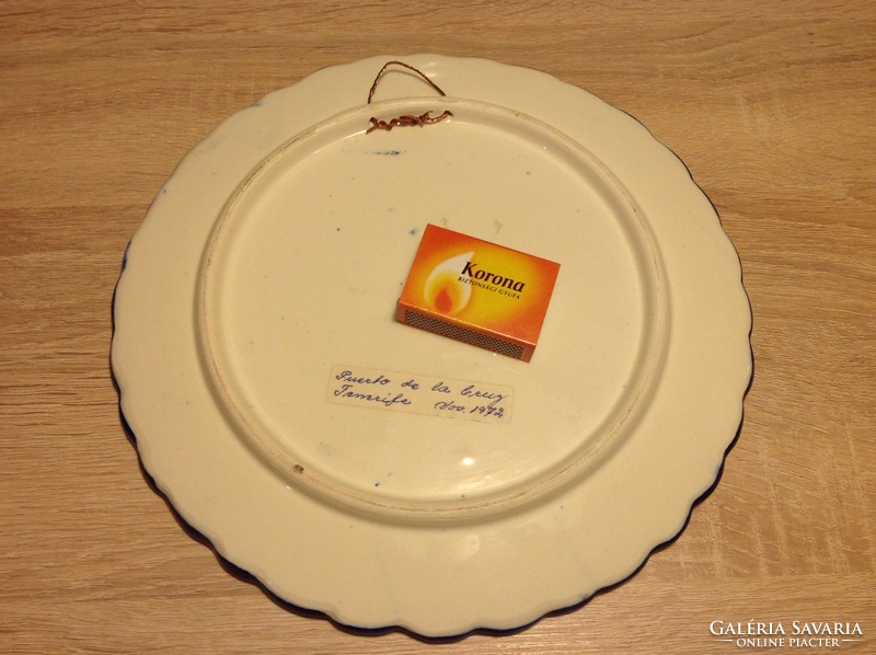 Kézzel festett Tenerife -i ajándék tányér 