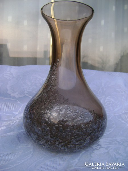 Murano's unique bubble glass vase is flawless!!!