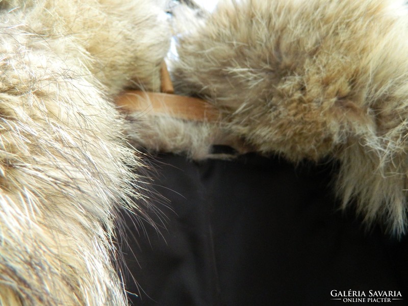 Beautiful original Dasco Italian fur coat - I think lamb - flawless