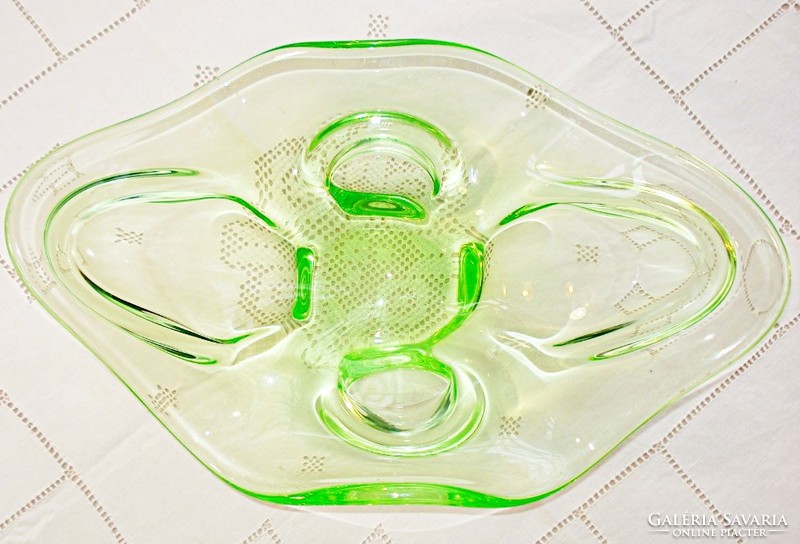 Elegáns urán zöld üveg asztali kínáló