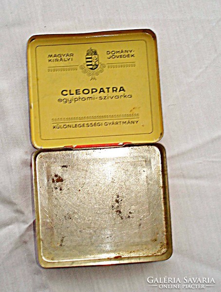 Magyar királyi dohánygyár szivarkás doboza, koronás címerrel