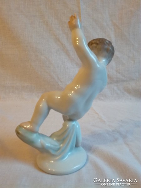 Herendi porcelán pisilő, csigán ülő, lovagló fiú figura