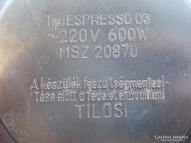 Espresso elektromos kávéfőző, jénai kiöntővel