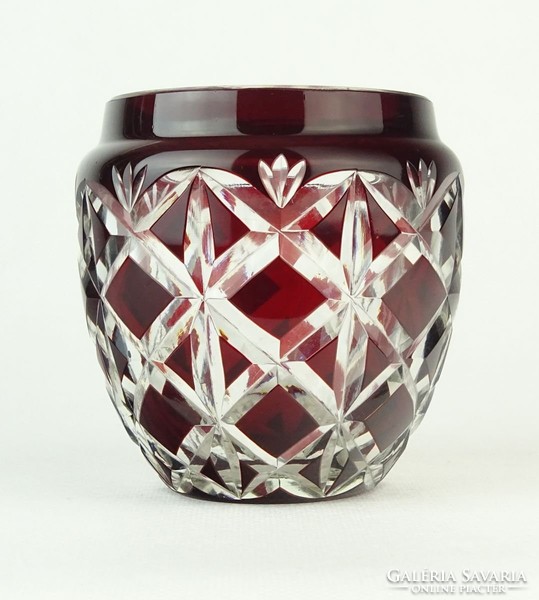 0Q841 Bordóra színezett csiszolt üveg váza