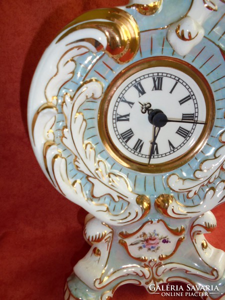 Csehszlovák barokk fajansz asztali óra quartz szerkezettel