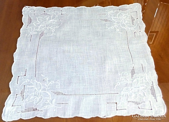 Antik, díszzsebkendő, kendő 27 x 27 cm.