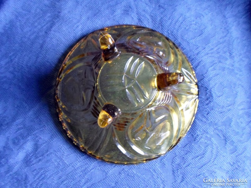 Antique 3-legged yellow glass serving tray, 21.5 cm