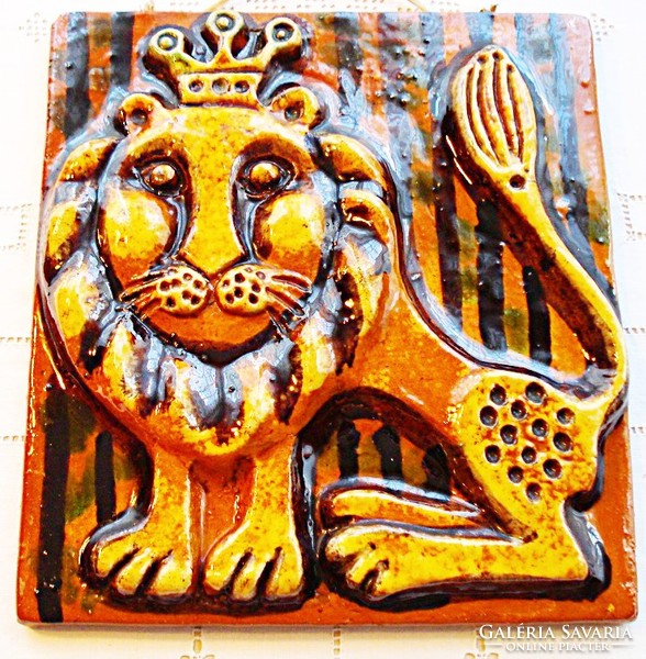 Retro, oroszlánkirály mázas terrakotta falikép