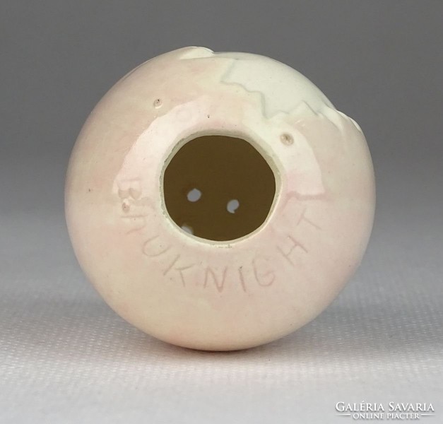 0S161 Tojás alakú Bauknight porcelán sószóró