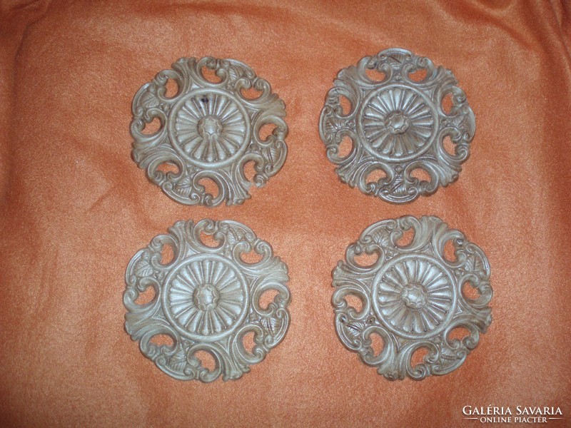 4 pcs beautiful carved wooden rosettes