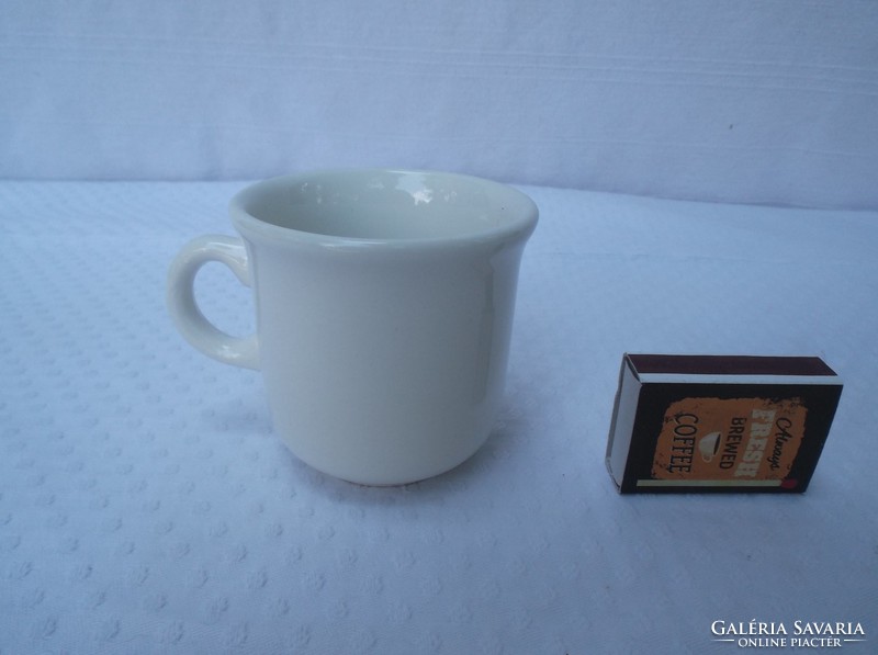 Mug - porcelain - marked - 2.5 dl with German clover on the bottom - flawless