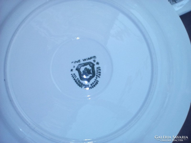 Porcelán tányérok 3 db