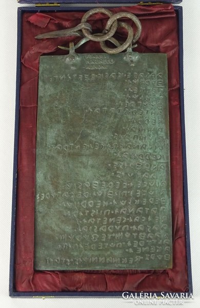 0R360 Agnonei oszk nyelvemlék másolata bronz tábla