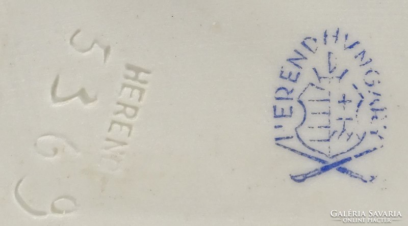 0R229 Herendi porcelán kecske talapzaton 12.5 cm
