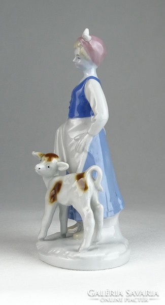 0Q600 Régi Bertarm porcelán vízhordó lány szobor