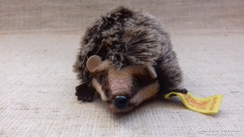 Old marked small Steiff hedgehog glass with eyes