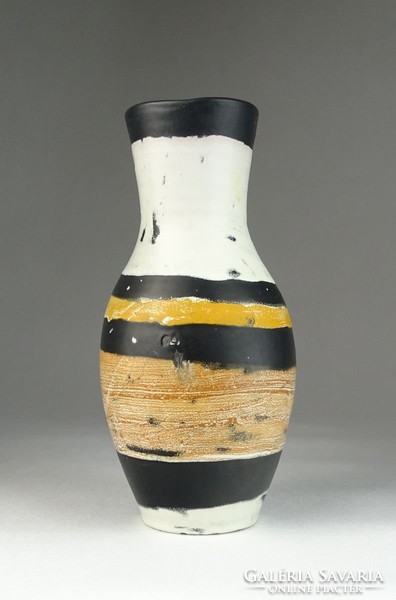 0R416 Régi hibátlan Gorka Lívia kerámia váza 20 cm