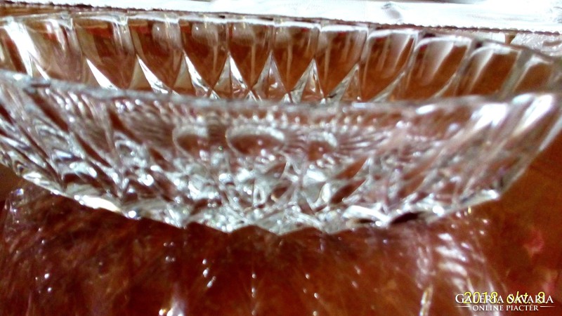 Beautiful, modern polished glass crystal serving bowl, centerpiece