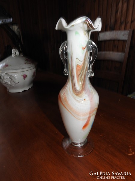 Üvegműves termék - muránói stílusú, - szivárványos üveg váza