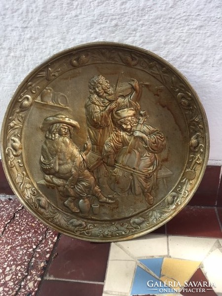 Solid embossed antique mural ornament