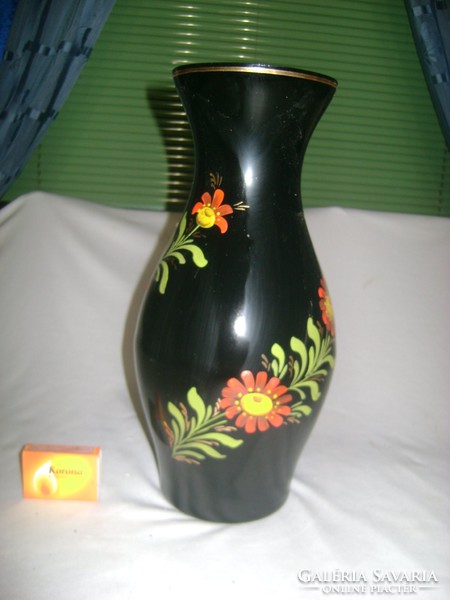 Retro fekete, festett üveg váza