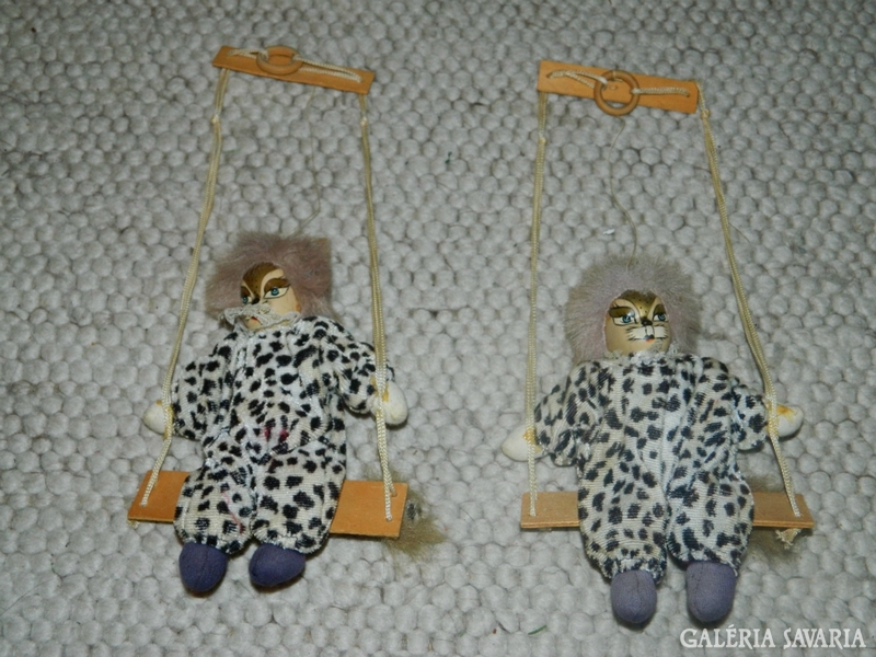 Pair of ceramic rocking cats with heads
