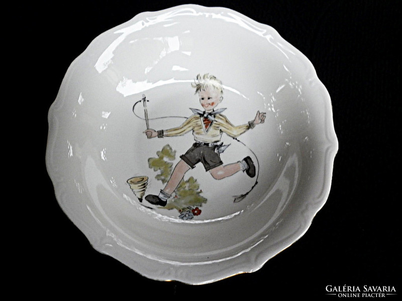 Retro small drum boy story plate, soup plate