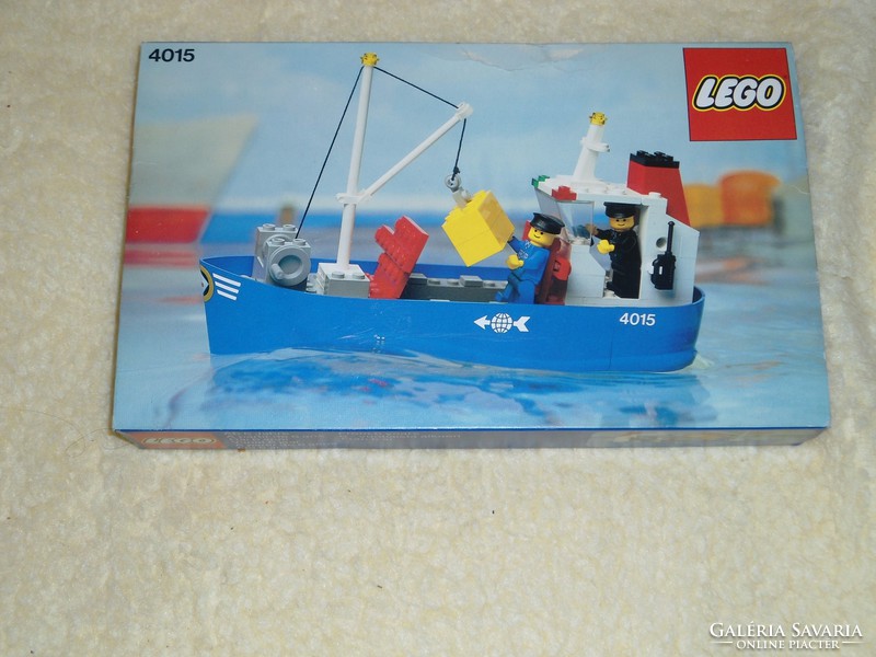 Lego 4015 1982 vintage ship unopened