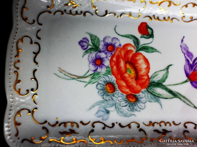 Gyönyörű porcelán süteményes tálca