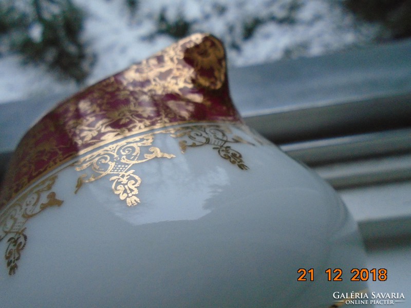 With gold brocade pattern, mythological scene, imperial bend cream embossed sword arm insignia