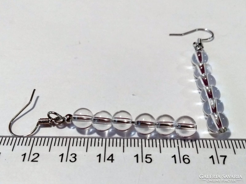 Ezüstözött fülbevaló, 6 mm-s fehér kristály gyöngyökkel
