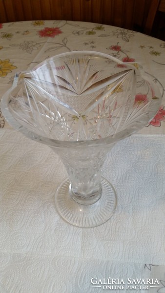 Lead crystal vase for sale!