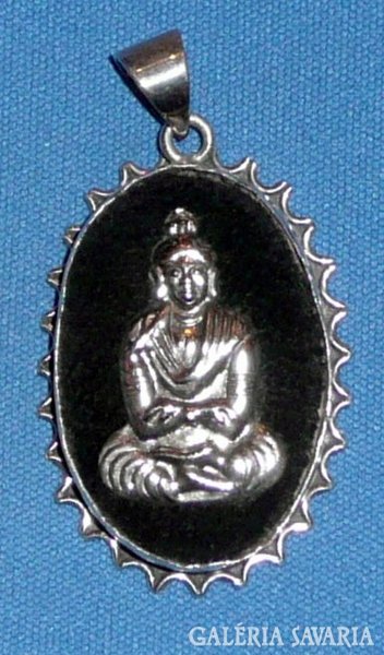 Ezüst Ülő Buddha medál 4,7cm