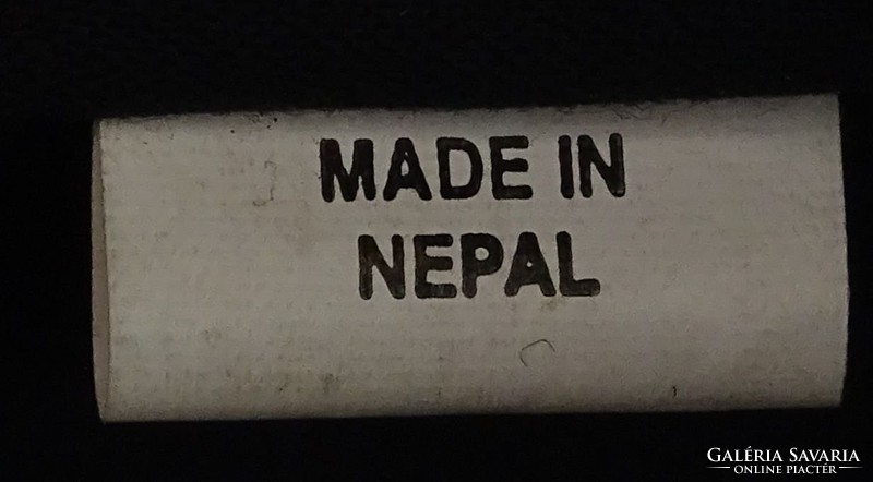 0U740 Nepáli bíbor színű selyem alkalmi táska