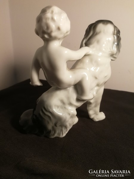 Fasold and Stauch porcelán figura