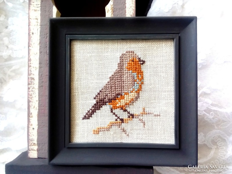 Cross stitch embroidery bird image