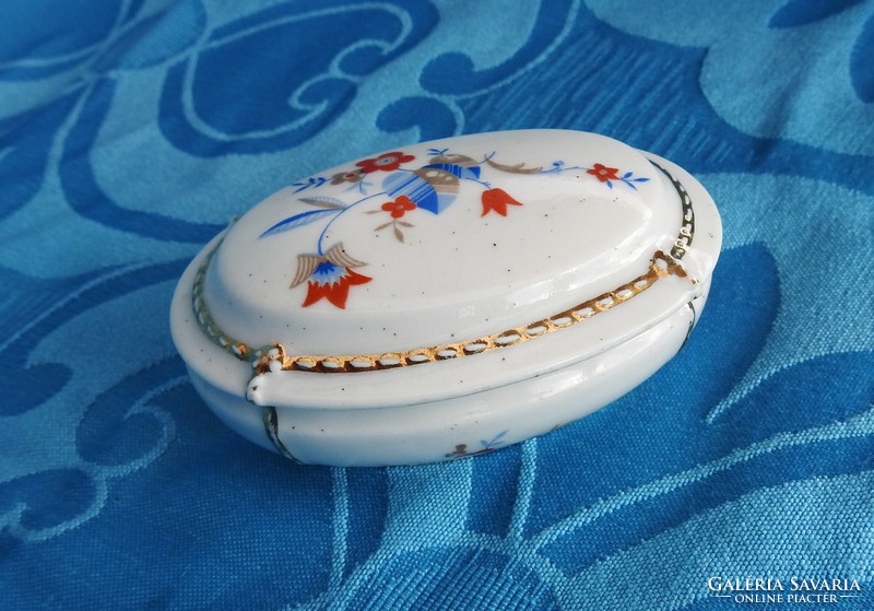 Antique zsolnay oval modern bonbonnier with flower pattern