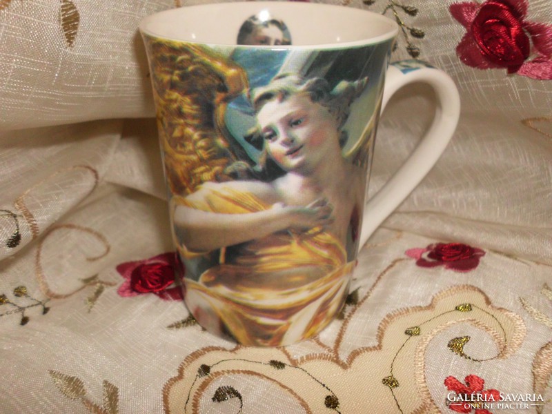 Szép angyalos porcelán csésze.