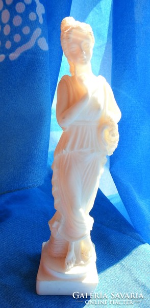 Roman woman statue - Roman woman - small plastic alabaster statue